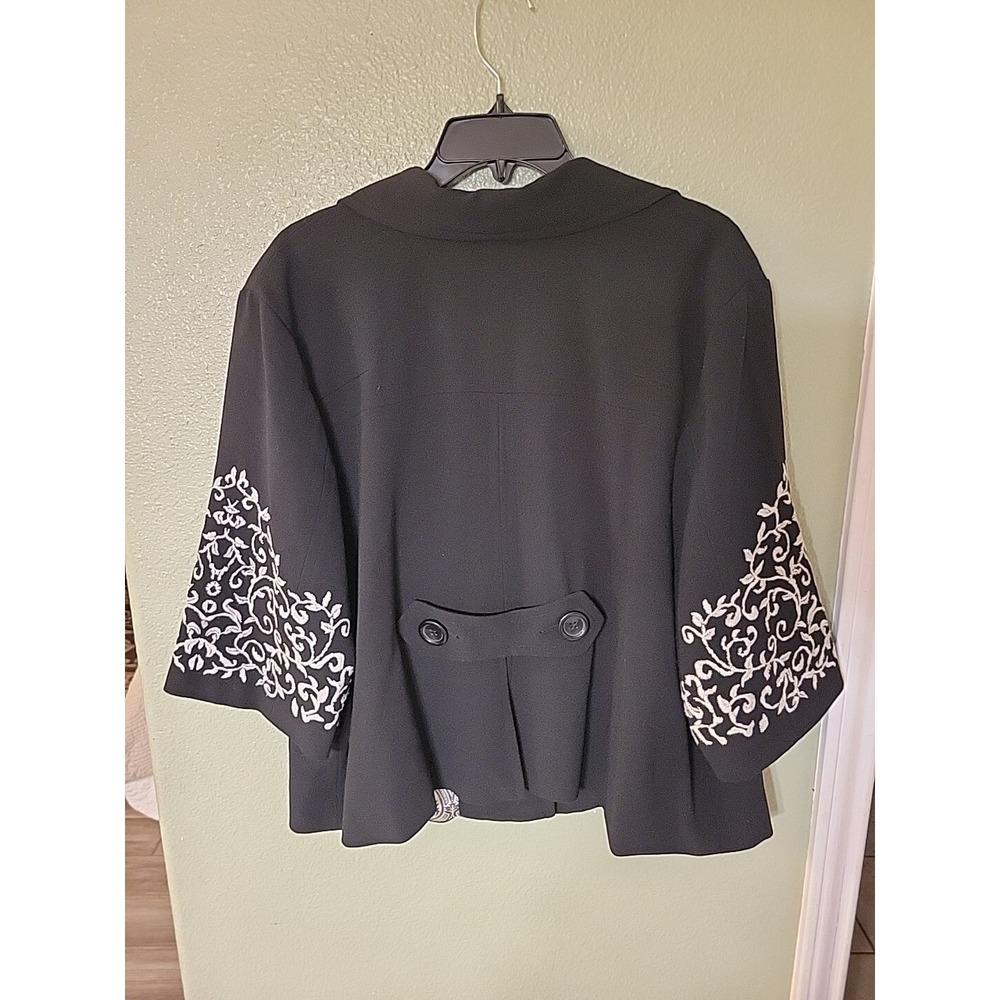 Karen Kane Plus Size 2x Blazer Mixed Greens Cropped Jacket Black Embroidered - Picture 4 of 10